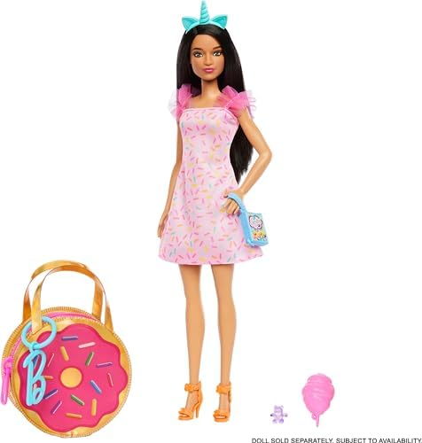 Barbie Clothes Deluxe Keychain Rainbow Bag with Pajamas Slumber Party-Themed for Fashion Doll