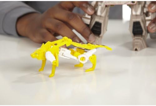 Transformers Generations Voyager Class Autobot Blaster Figure