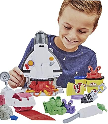 Play-Doh 0 Rocket Set with Moon Vehicle 8 Space and 10 Multi-Coloured