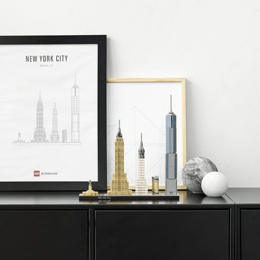 LEGO Architecture New York City 21028 Build It Yourself New York Skyline Model Kit and