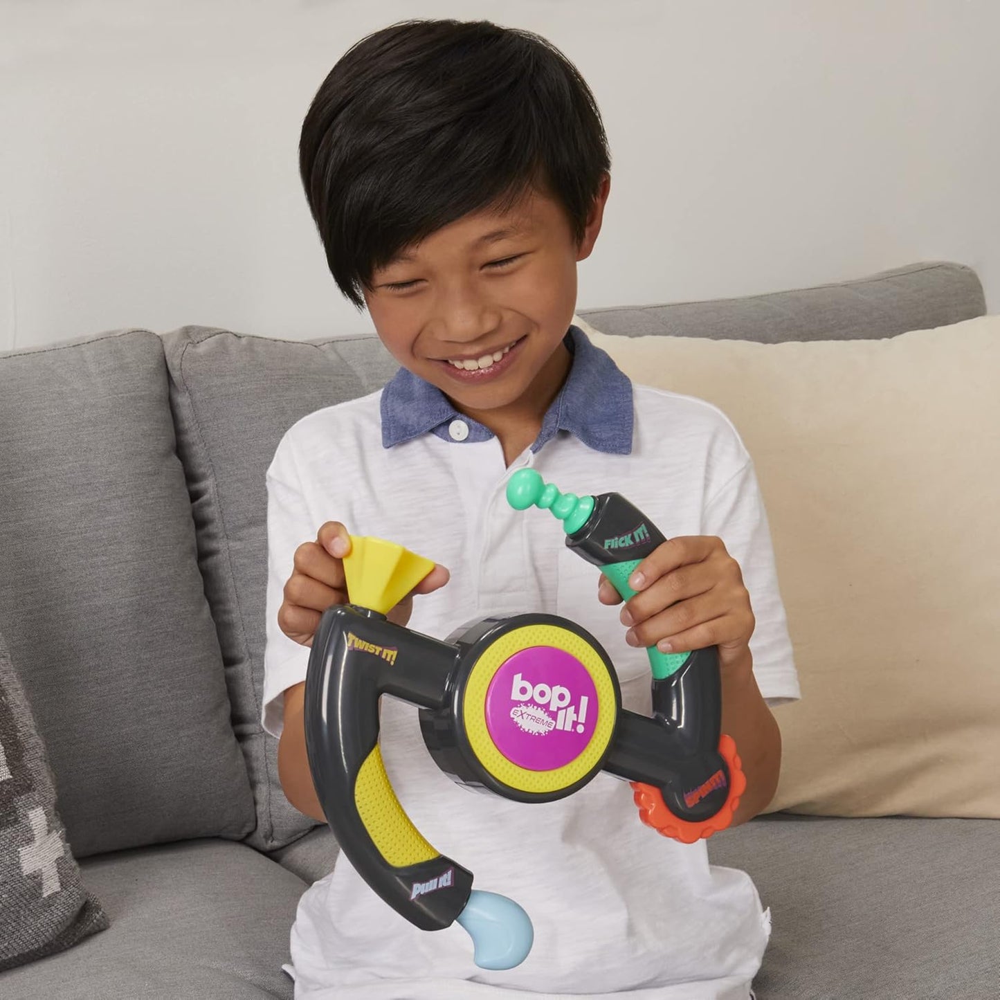 Hasbro Gaming Bop It Extreme Electronic Game for 1 or More Players Fun Party Interactive