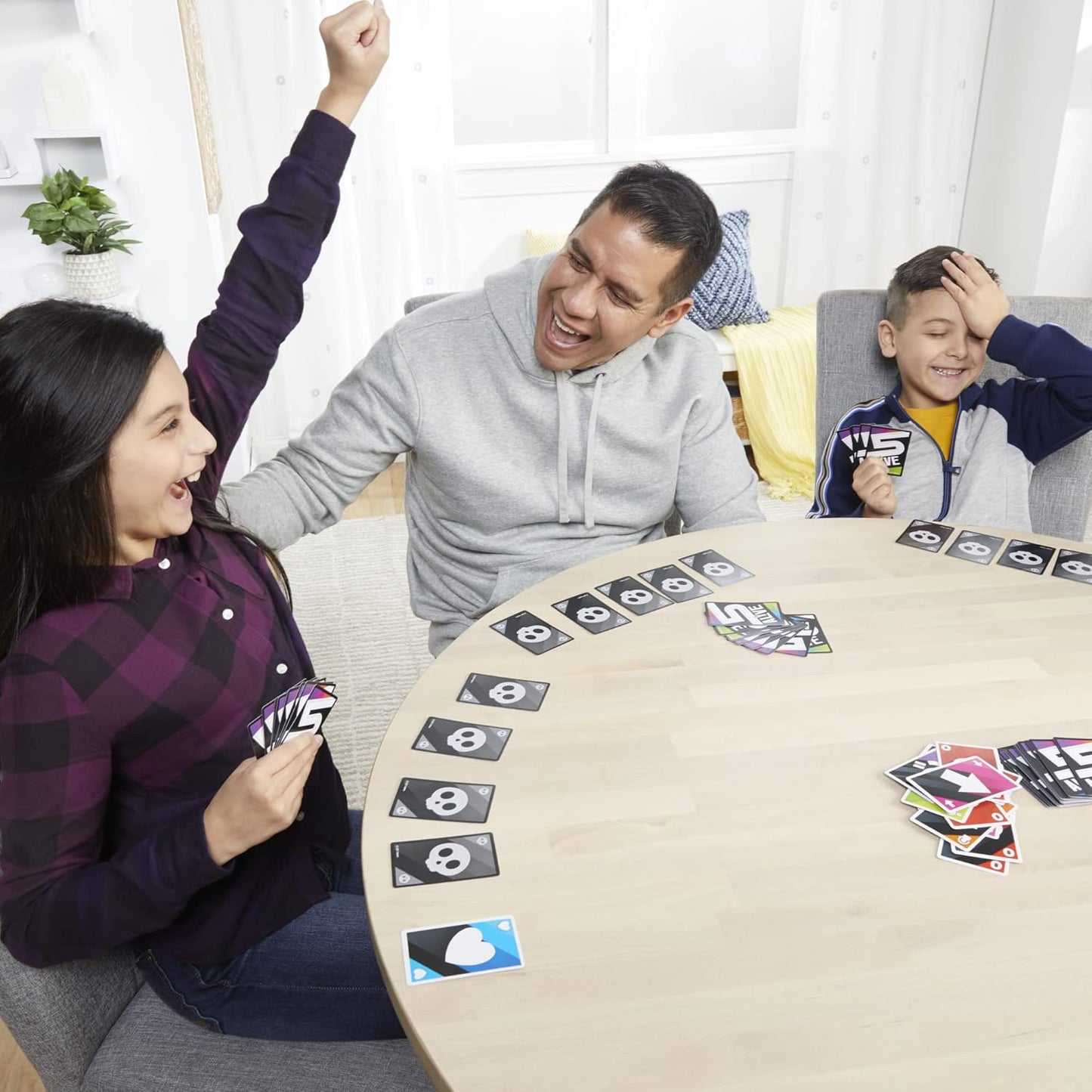 Hasbro Gaming 5 Alive Card Game