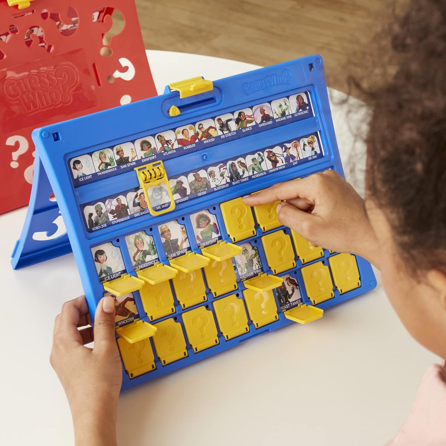 Hasbro Gaming Guess Who OriginalEasy to Load FrameDouble-Sided Character Sheet2 Player