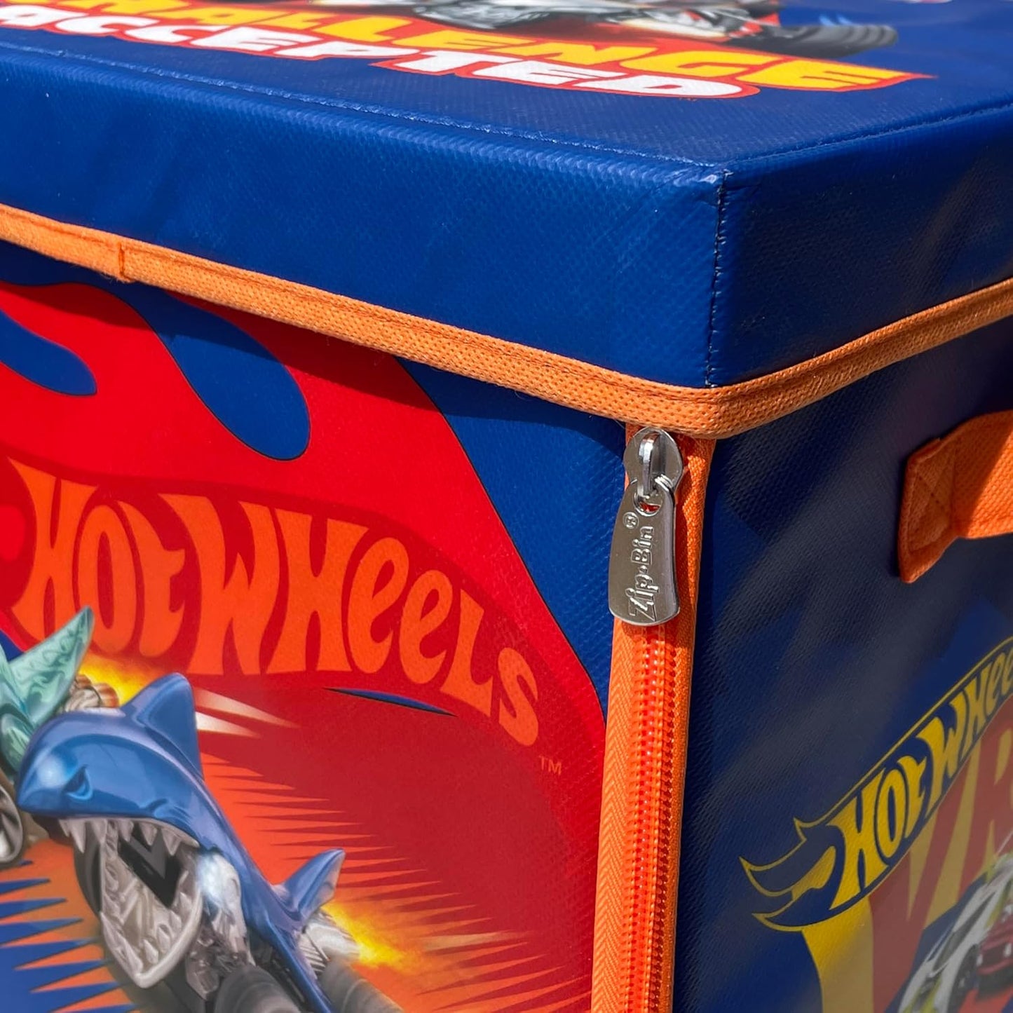 Hot Wheels Tara Toy ZipBin 300 Car Storage Cube - Unzip to Convert Into A Playmat Holds