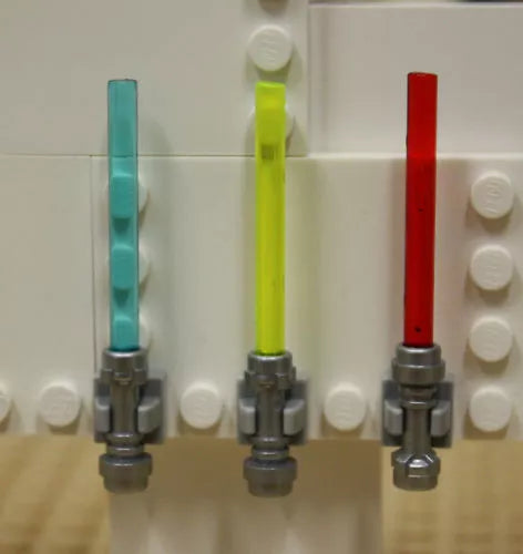 LEGO Lot of 6 Lightsaber for Small Minifigures 2 Red 2 Blue 2 Yellow