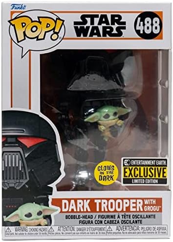 Funko POP Star Wars The Mandalorian - Dark Trooper Holding Grogu The Child