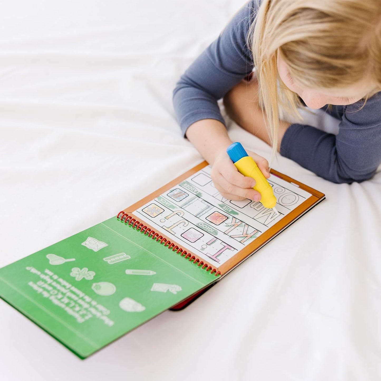 Melissa & Doug Melissa Doug On the Go Water Wow Reusable Water-Reveal Activity Pad -