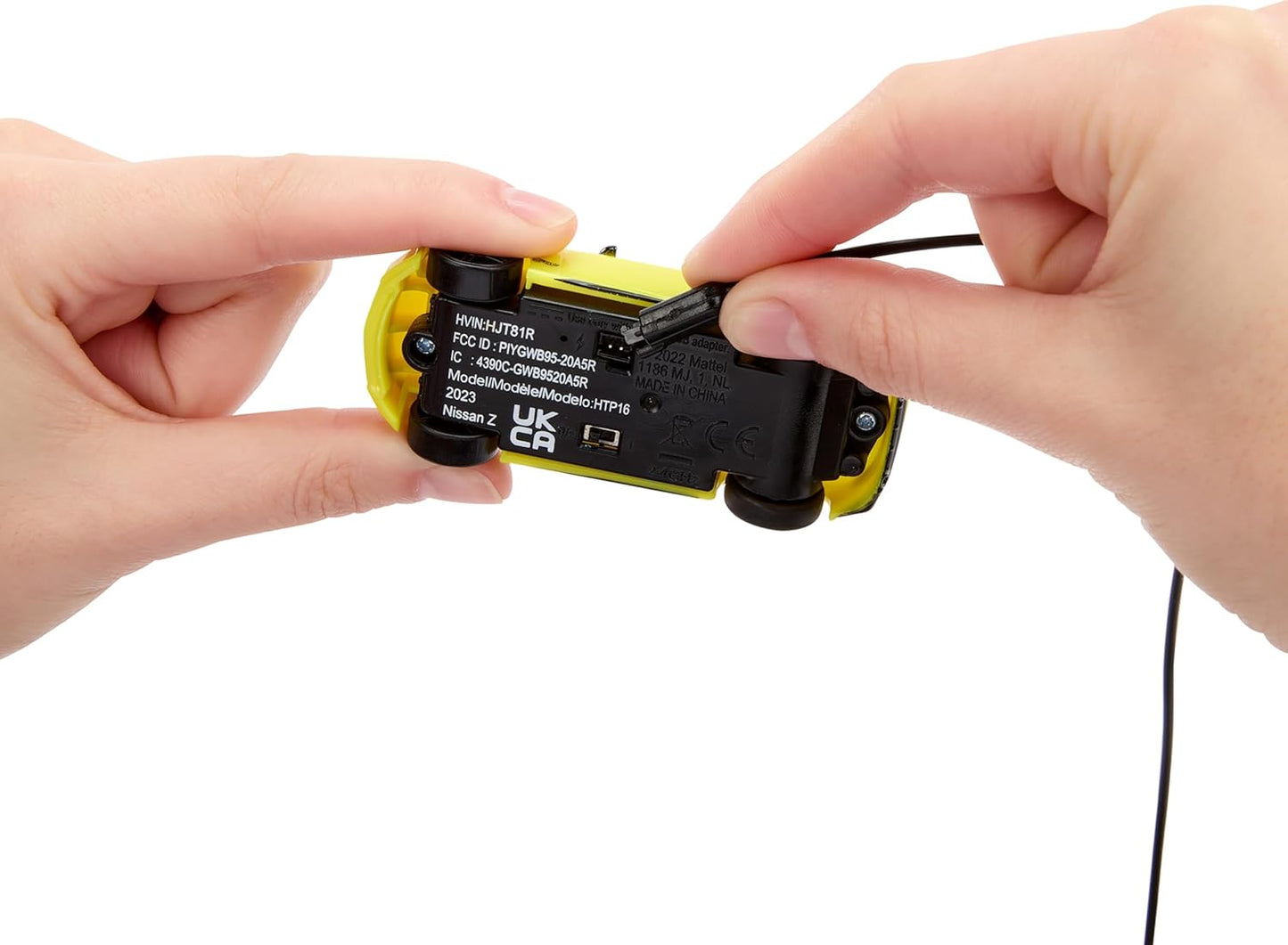 Hot Wheels RC Toy Car Remote-Control Nissan Z in 164 Scale with Controller USB Cable