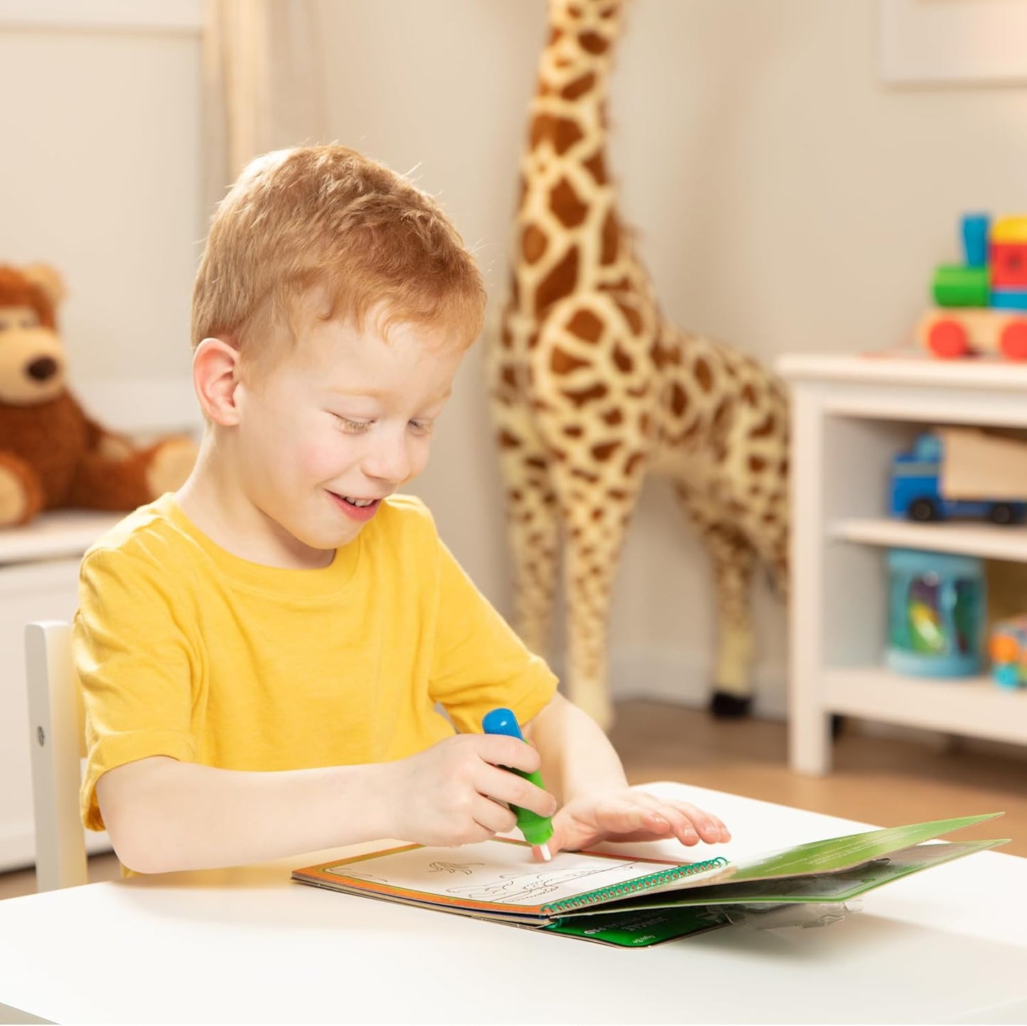 Melissa & Doug Melissa Doug On the Go Water Wow Reusable Color with Water Activity Pad