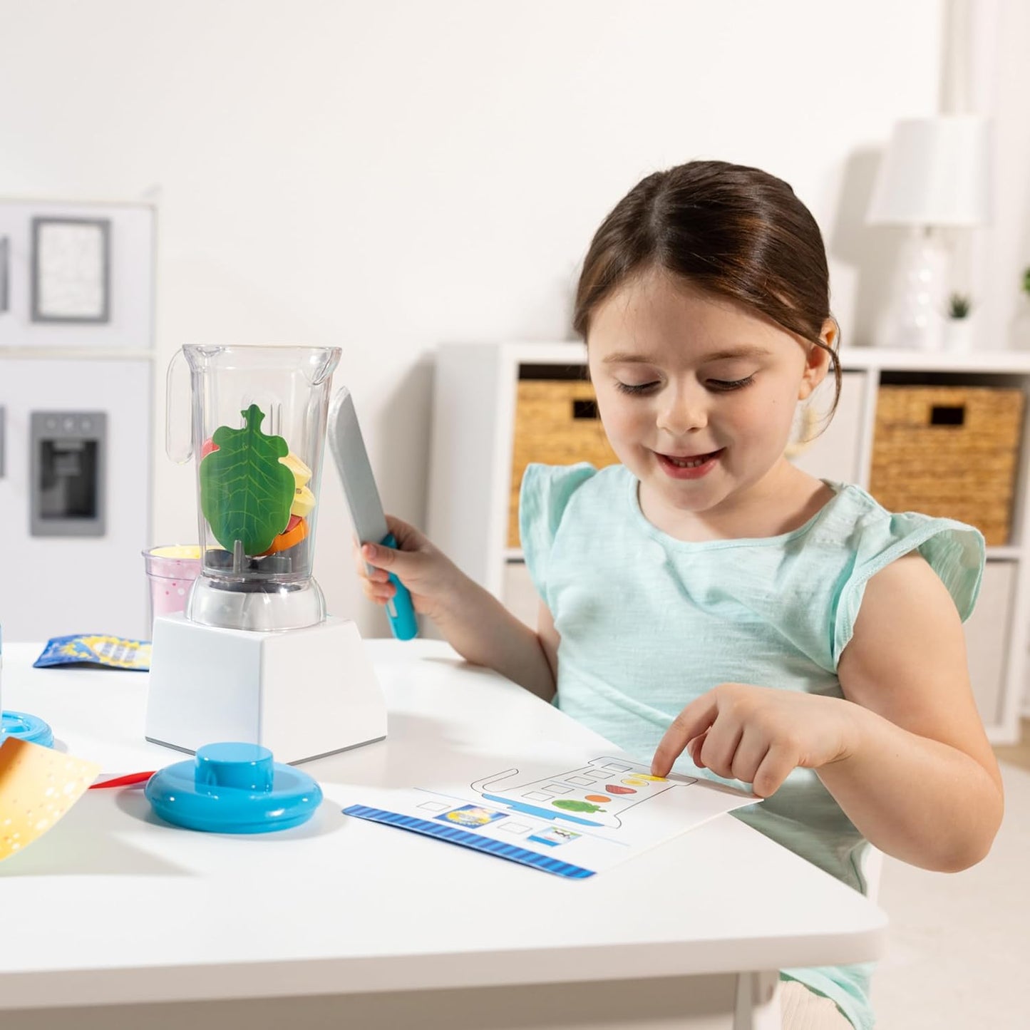 Melissa & Doug Melissa Doug Smoothie Maker Blender Set with Play Food - 22 Pieces