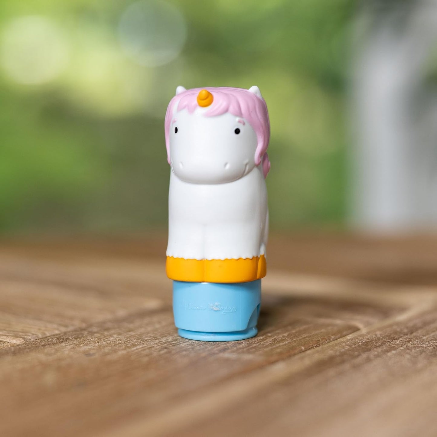 Melissa & Doug Melissa Doug Sticker WOWa 24-Page Activity Pad and Sticker Stamper 300