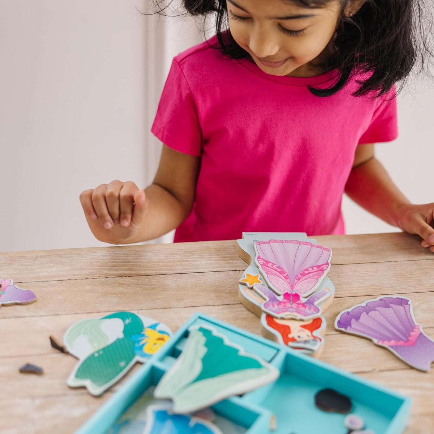 Melissa & Doug Melissa Doug Disney Ariel Magnetic Dress-Up Wooden Doll 30 pcs