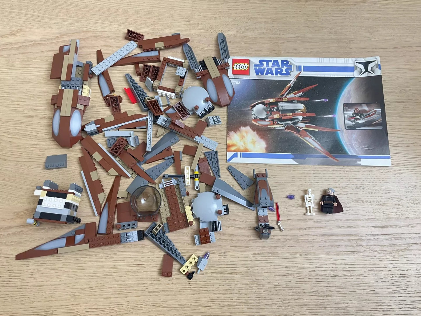 LEGO 7752 Star Wars Count Dooku's Solar Sailer