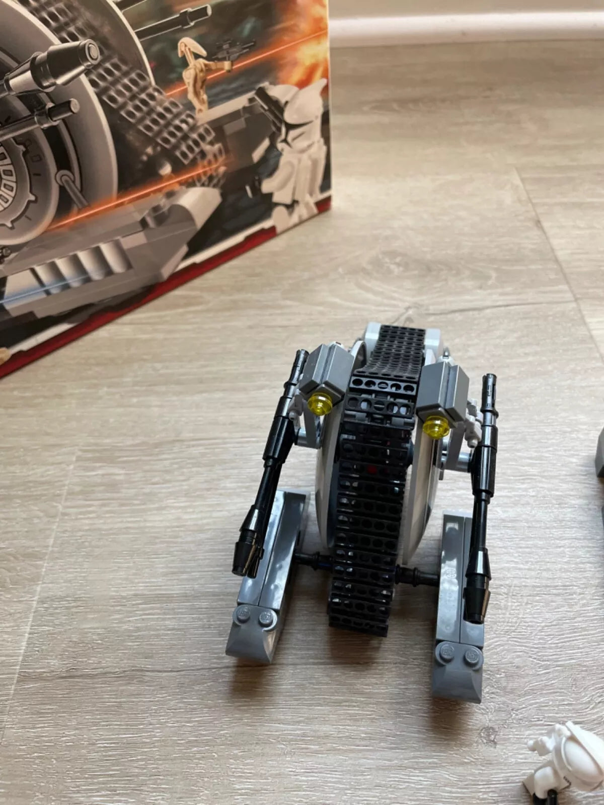 LEGO Star Wars Tank Droid 7748 Toy