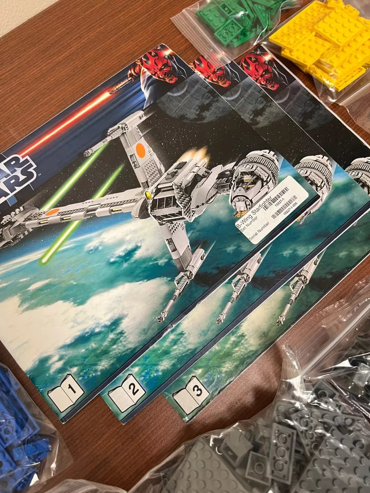 LEGO Star Wars B-Wing Starfighter (10227)