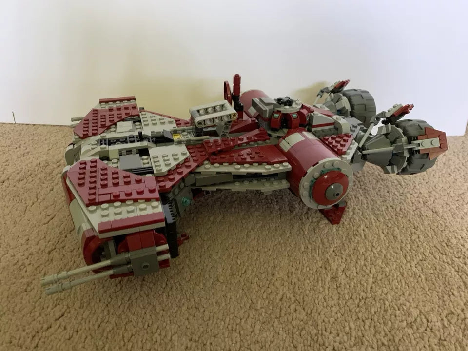 LEGO Star Wars 75025 Jedi Defender Class Cruiser