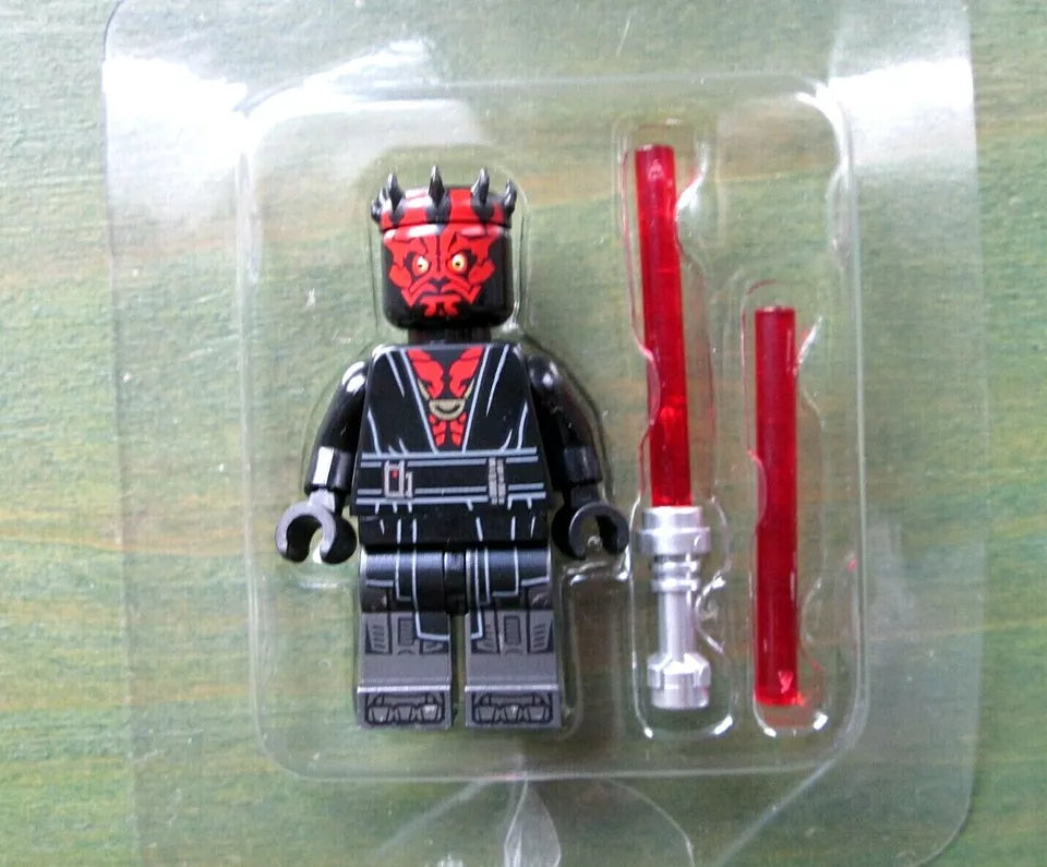 LEGO Star Wars Minifigure - Darth Maul with Dual Lightsaber